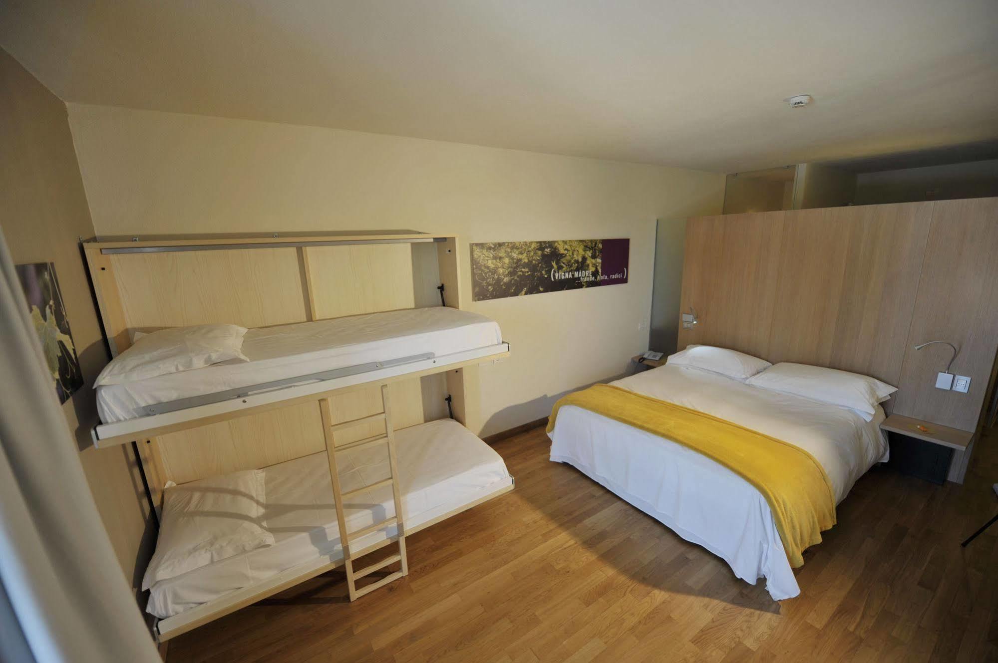 Ca' Del Lupo Hotel Montelupo Albese
